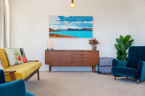 Retro Beach House - Tourism Adelaide 2