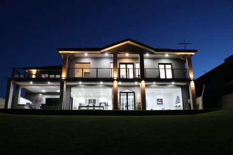 River Devine - Tourism Adelaide 2