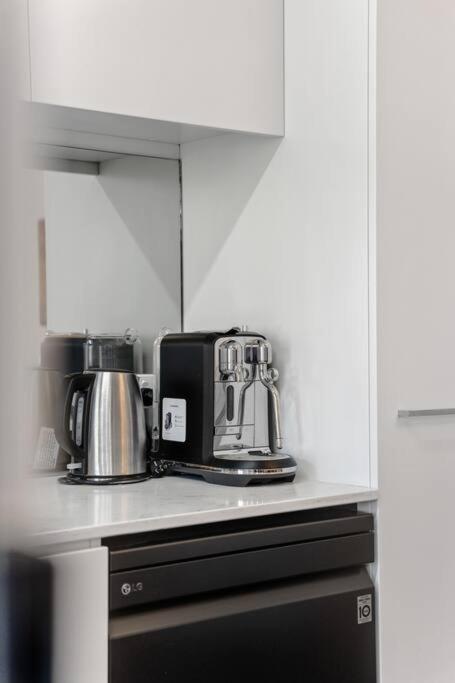 River Torrens Retreat - 2BR, Parking, Wi-Fi - Tourism Adelaide 1