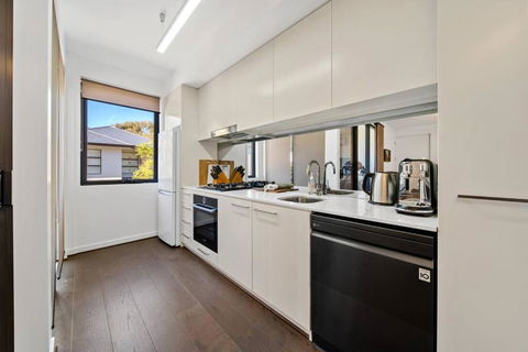 River Torrens Retreat - 2BR, Parking, Wi-Fi - Tourism Adelaide 2