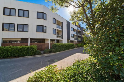 River Torrens Retreat - 2BR, Parking, Wi-Fi - Tourism Adelaide 3