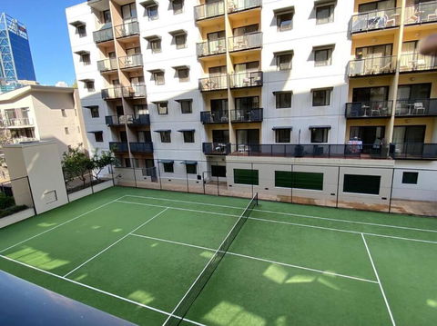 RIVERSIDE CITY VIEW PARKING NETFLIX WIFI WINE FREE - Tourism Adelaide 3