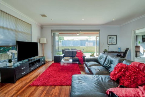 Rivervale Retreat - Spacious Family Living - Tourism Adelaide 1