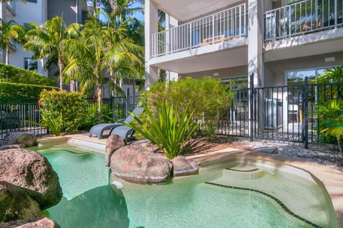 Salt&Pepper Sanctuary - Plunge Pool Resort Apartment By UHoliday - 2BR, 1BR And Studio Hotel Room Configurations Available - Tourism Adelaide 1