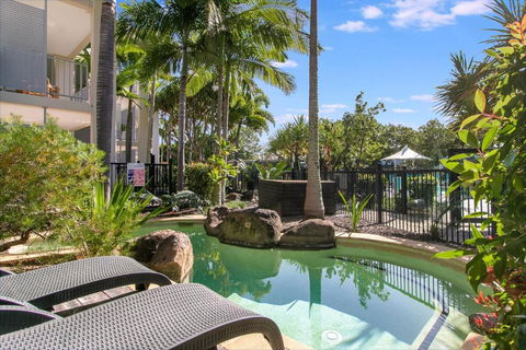 Salt&Pepper Sanctuary - Plunge Pool Resort Apartment By UHoliday - 2BR, 1BR And Studio Hotel Room Configurations Available - Tourism Adelaide 2