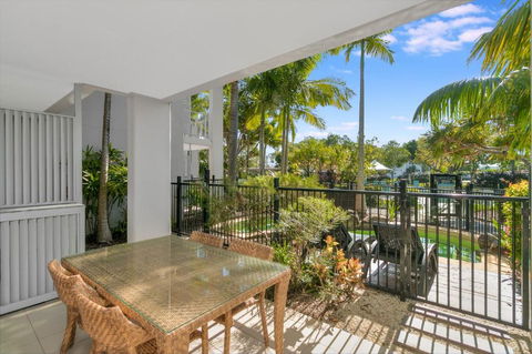 Salt&Pepper Sanctuary - Plunge Pool Resort Apartment By UHoliday - 2BR, 1BR And Studio Hotel Room Configurations Available - Tourism Adelaide 3