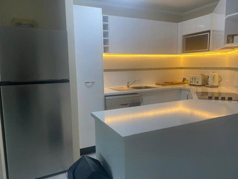 ROOFTOP APARTMENT AT MARINA TERRACES - Tourism Adelaide 2