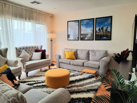 Room In Guest Room - Private Room In A Charming Hampton-style Home Ten Minutes From Fremantle Port - Tourism Adelaide 0