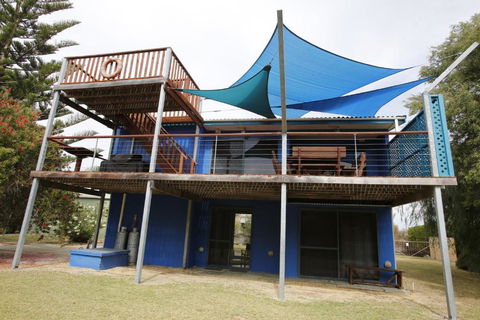 Sail House Overlooking Lancelins Main Park - Tourism Adelaide 0