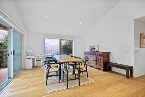 Salt Air Hideaway With Lush Backyard - Tourism Adelaide 0