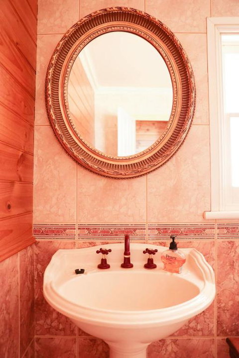 SaltBush Cottage - Tourism Adelaide 2