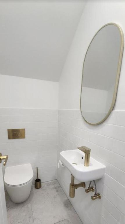 SALTY PALMS By The Sea - TWO - Tourism Adelaide 1