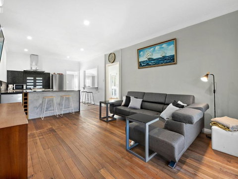 Salty Sea Cottage - Tourism Adelaide 2