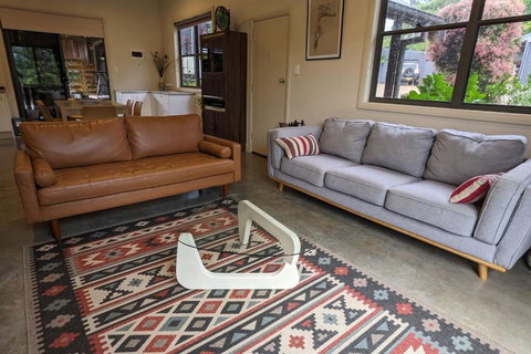 Samsara Farm Cottage - Stunning Hinterland Oasis - Tourism Adelaide 3