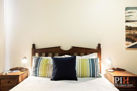Sandy Bay Getaway W Spa 4 Bdr - Tourism Adelaide 2