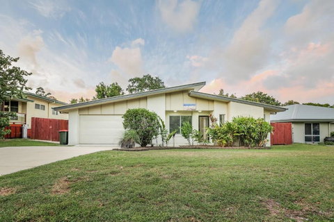 Sandy Burrows - Tourism Adelaide 3