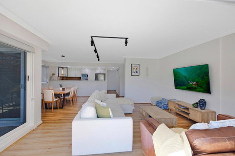 Sandy Cove Apartment The Entrance 8 - Tourism Adelaide 2