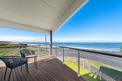 Sea Sand And Serenity At Stockton - Stunning Sophistication - Tourism Adelaide 0
