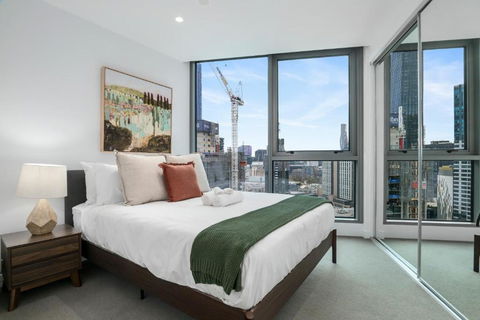 Stunning Lake Views Apt W Balcony And Wi-Fi - Tourism Adelaide 2