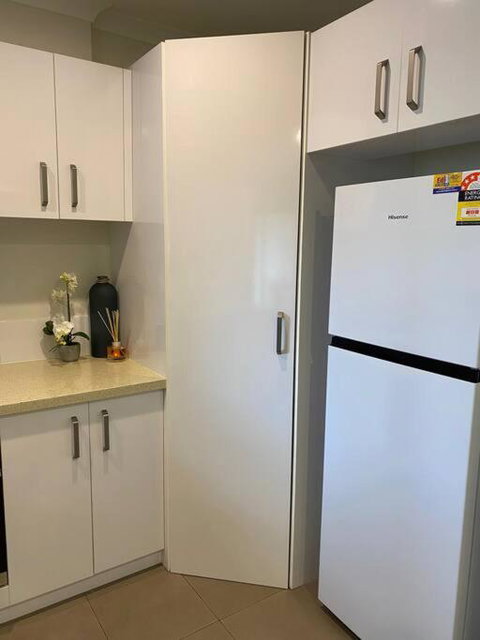 Stylish Modern Airport City WIFI Park Netflix Wine - Tourism Adelaide 1