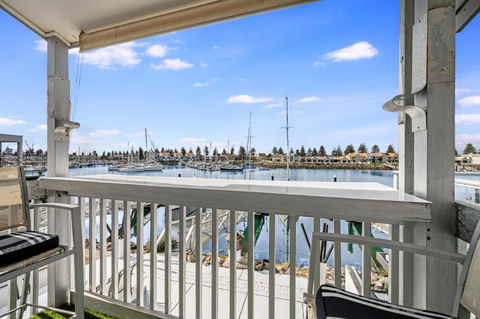 Swainson On Gulf Point - Tourism Adelaide 1
