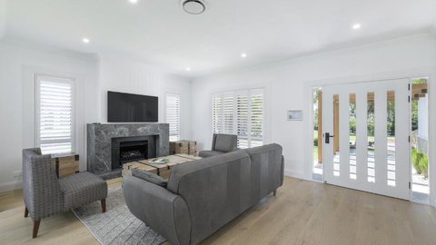 Tallowwood - Tourism Adelaide 3