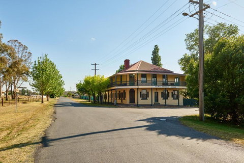 Tenterfield Lodge Caravan Park - Tourism Adelaide 1