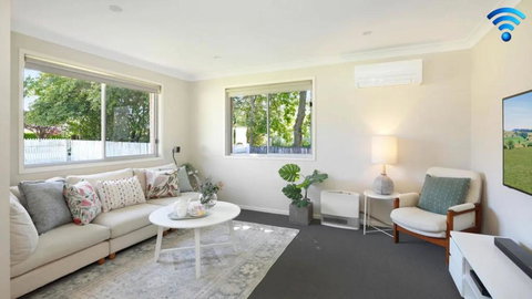 That Pink House - Tourism Adelaide 0