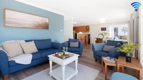 The Beach Bach - Tourism Adelaide 0