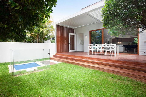 The Designer Bondi - Tourism Adelaide 0