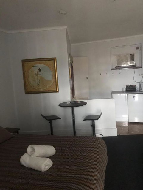 The Flinders Hotel Motel Port Augusta - Tourism Adelaide 3