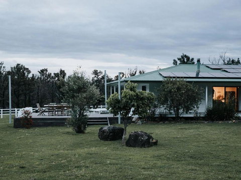 The Hamilton Kangaroo Valley - Tourism Adelaide 1