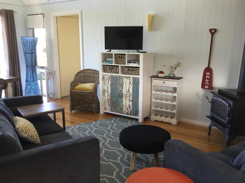 Bear Gully Coastal Cottages - Tourism Adelaide 1