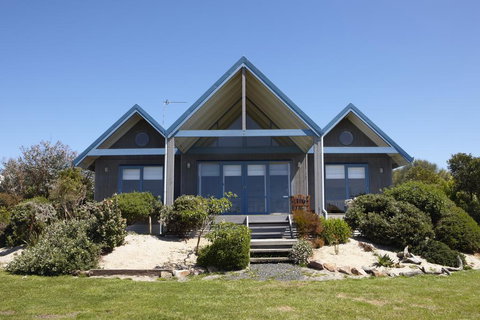 Bear Gully Coastal Cottages - Tourism Adelaide 0