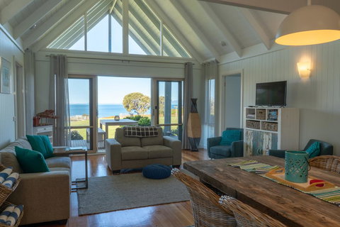 Bear Gully Coastal Cottages - Tourism Adelaide 2