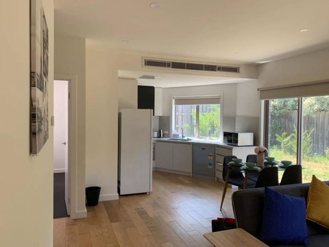 Beautiful Bedroom In Bentleigh East - Tourism Adelaide 2