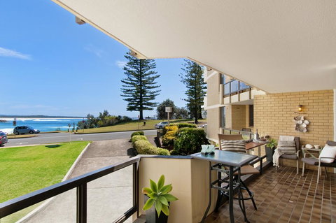 Beauty At The Beach - Modern Beachfront Apartment - Tourism Adelaide 1