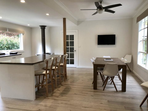 Belle Of Bright And Studio - Tourism Adelaide 1