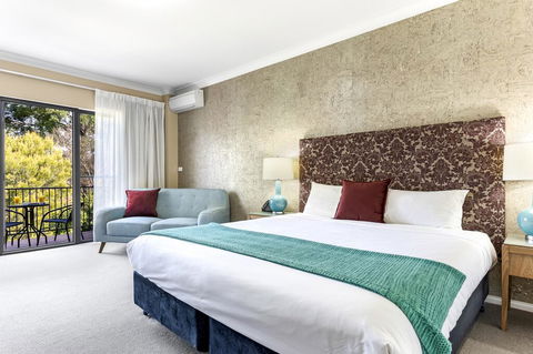 Berry Village Boutique Motel - Tourism Adelaide 0