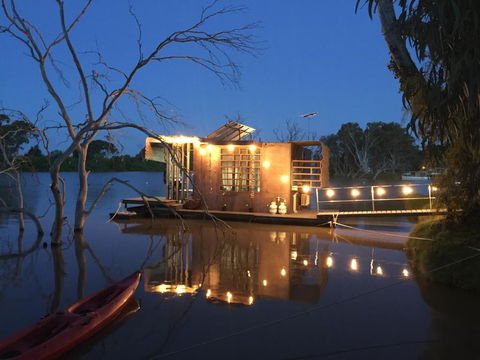 Bill's Boathouse - Tourism Adelaide 0