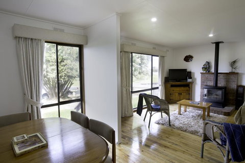 Bindi - Pet Friendly - Tourism Adelaide 2