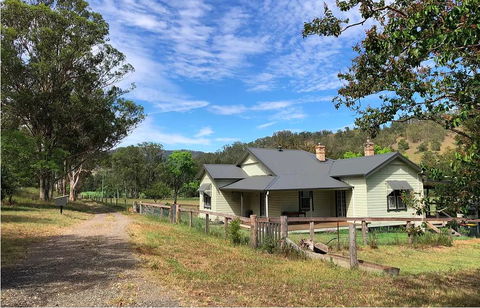 Bobby's Country Rental - Tourism Adelaide 0