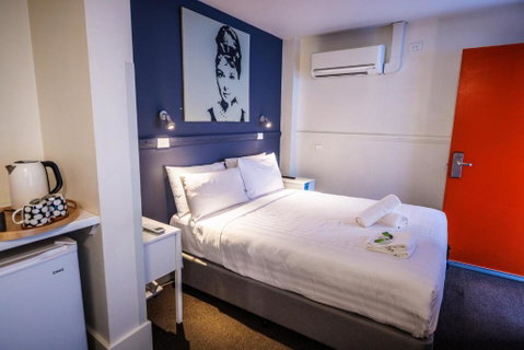 YHA Melbourne Central - Tourism Adelaide 1