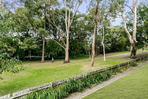 YNG03 - Cremorne - Young Street - Tourism Adelaide 3