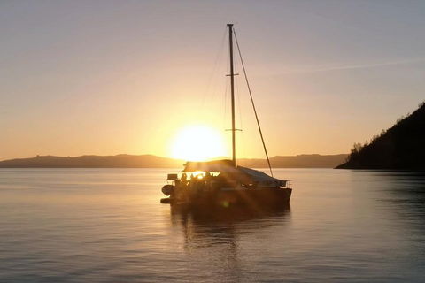 2-Night Whitsunday Islands All-Inclusive Sailing Tour From Airlie Beach - Tourism Adelaide 0