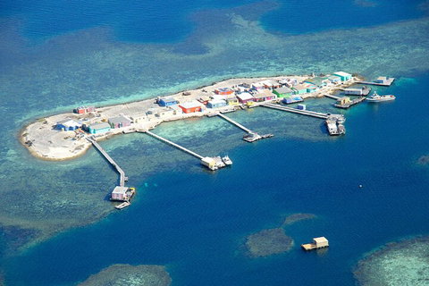 Abrolhos Islands Fixed-Wing Scenic Flight - Tourism Adelaide 3