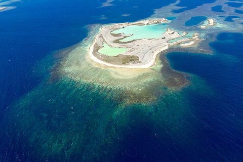 Abrolhos Islands Fixed-Wing Scenic Flight - Tourism Adelaide 4