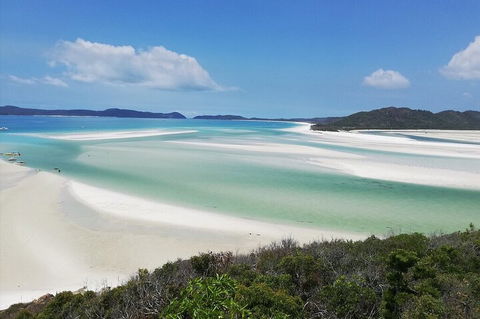 2-Night Whitsundays Sailing Cruise Incl. Whitehaven Beach & Great Barrier Reef - Tourism Adelaide 1