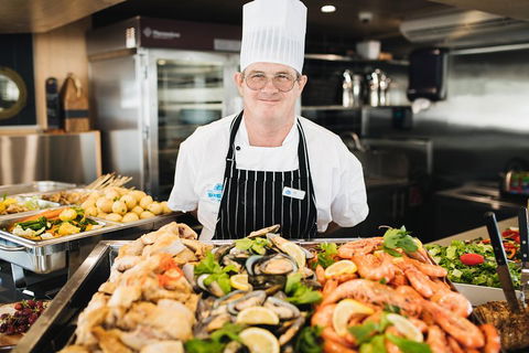 Dinner Buffet Cruise On The Gold Coast - Tourism Adelaide 4