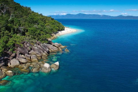 Fitzroy Island Catamaran Transfers From Cairns - Tourism Adelaide 1